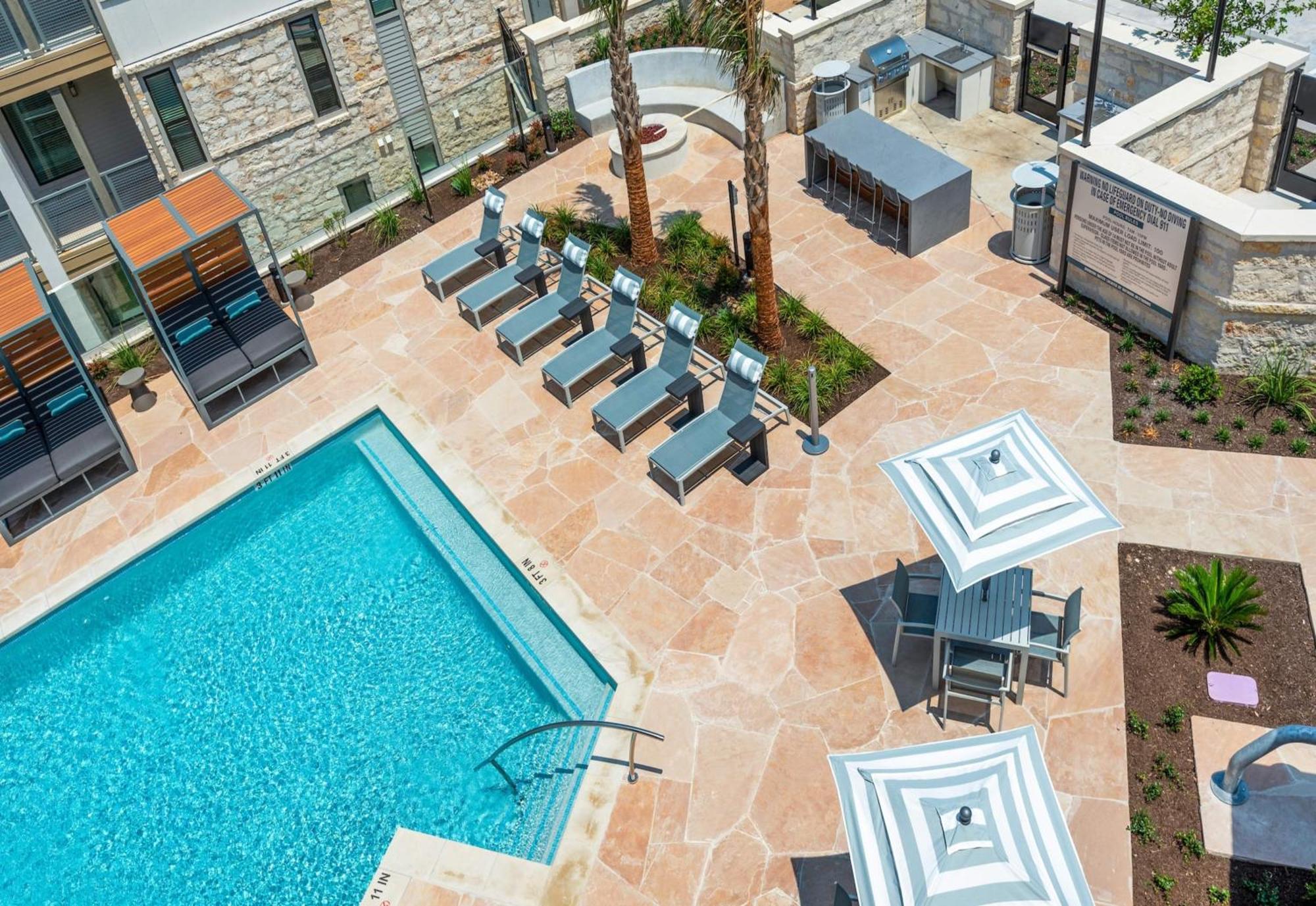 The Artesian Apartments By Barsala The Hills Екстериор снимка